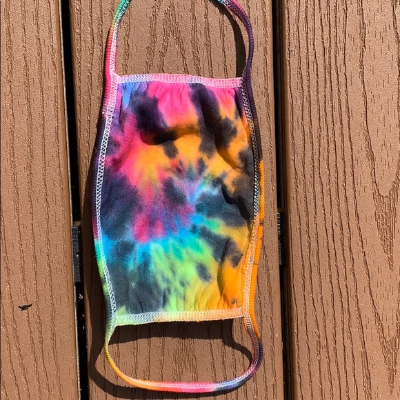 face mask - Picture 2 of 2